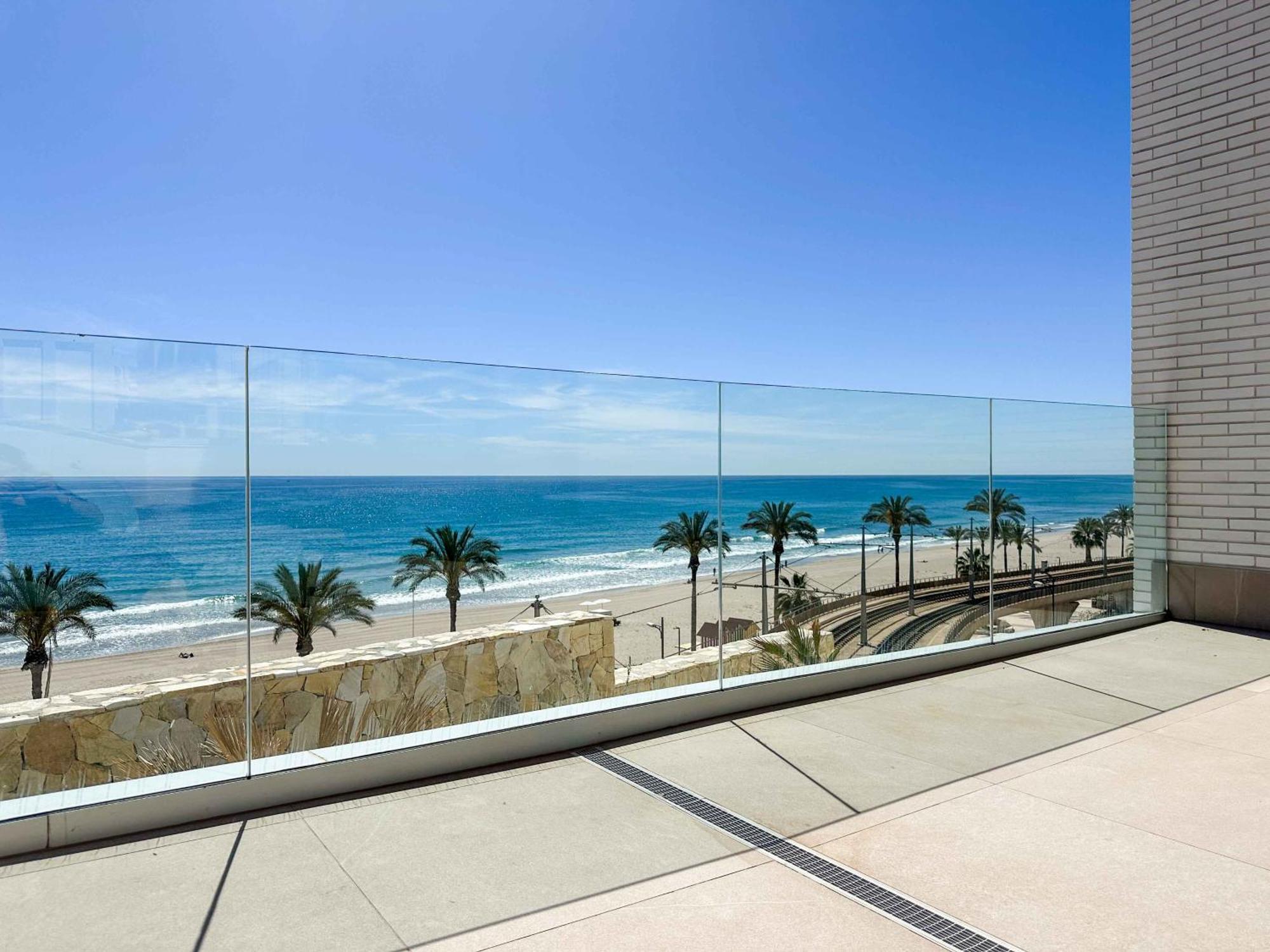 Lantia. Amaneceres De Ensueno Y Piscina Con Vistas Apartman El Campello Kültér fotó